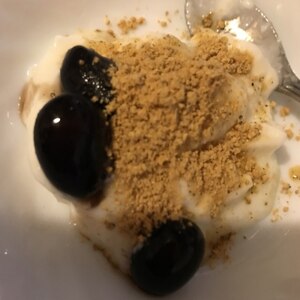 黒豆ときな粉のヨーグルト